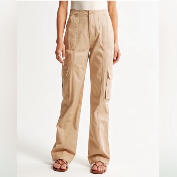 Abercrombie & Fitch Relaxed Cargo Utility Pant - Picture 1 of 10